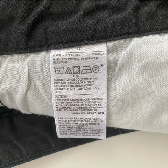 Old Navy Black Chino Shorts Size 10 - Picture 11 of 11